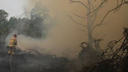 Jepang Kirim 3 Helikopter, Bantu RI Tangani Karhutla Kalimantan