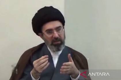 Pemimpin Iran dorong produksi domestik, kurangi ketergantungan dolar
