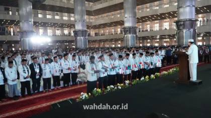 Menag Nasaruddin Umar Kukuhkan 10.000 Guru Qur’an Pada Muktamar V Wahdah Islamiyah di Masjid Istiqlal