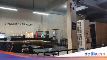 Curhat Pelaku Usaha di Makassar Omzet Turun 50% Imbas Antrean BBM Kian Parah