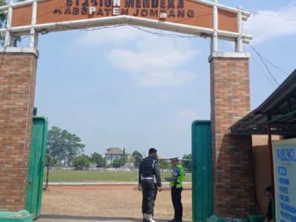 Jelang Kedatangan Presiden Prabowo di Muktamar Ke-35 NU, Stadion Merdeka Jombang Disterilkan