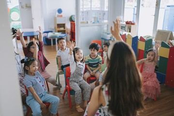 Bukan PR, Menurut Pakar Bermain adalah Cara Ampuh bagi Anak untuk Belajar