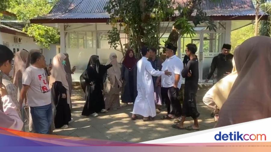 Bentrok Ortu Siswi Vs Massa Ponpes Maros, 700 Murid Terpaksa Belajar Online