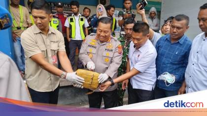 Penyelundupan 1 Kg Ganja dari Medan Digagalkan di Bandara Pattimura Ambon
