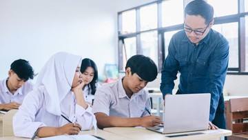 SMA-SMK di Banten Berlakukan PJJ 3 Hari Buntut Erupsi Anak Krakatau