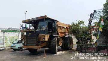 Truk Tambang Mogok Keluarkan Asap dan Api di Cilincing, Lalin Sempat Macet