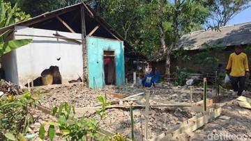 Hampir Ambruk, Rumah Tak Layak Milik Nenek di Pandeglang Kini Mulai Dibangun