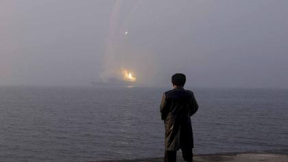 Kim Jong Un Mau Bikin Angkatan Laut Korut Dipersenjatai Nuklir
