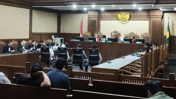 Jaksa Minta Terdakwa Kasus Bea Cukai Kooperatif, Kutip Lagu God Bless-Dewa 19