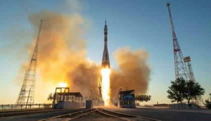 Rusia Ingin Saingi Starlink, Tapi 16 Satelit Rassvet-3 Malah Gagal Capai Orbit Operasional