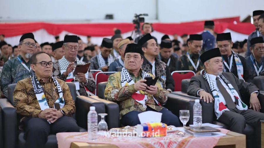 Hadir di Muktamar V, Wamendes Riza Patria Dorong Wahdah Islamiyah Jadi Pelopor Pesantren Tahfizh Khusus Yatim dan Dhuafa di Pelosok Desa