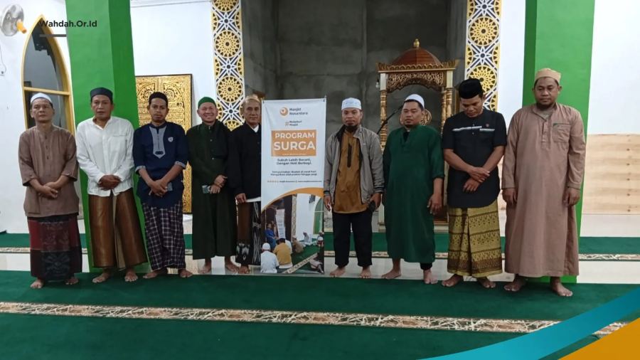 Dai Wahdah Islamiyah Sulawesi Utara Isi Kajian Program SURGA di Masjid Al-Hidayah Agape