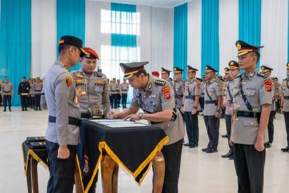 Kapolda Sultra Pimpin Sertijab PJU dan Kapolres Jajaran | LPP RRI
