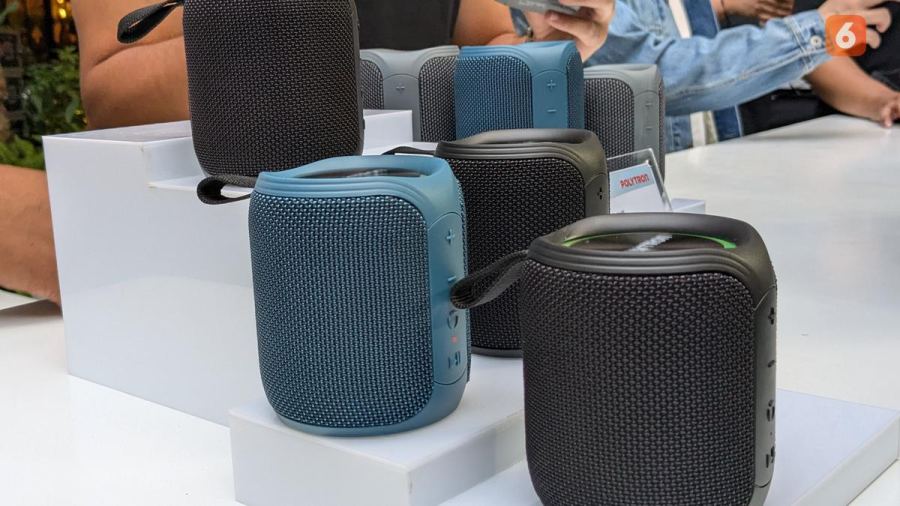 Sasar Anak Muda, Polytron Boyong Speaker Portable hingga Smart Projector