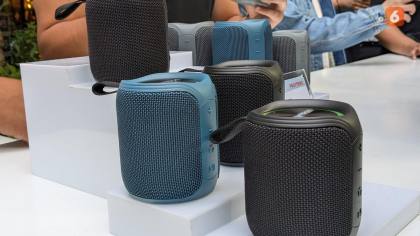 Sasar Anak Muda, Polytron Boyong Speaker Portable hingga Smart Projector