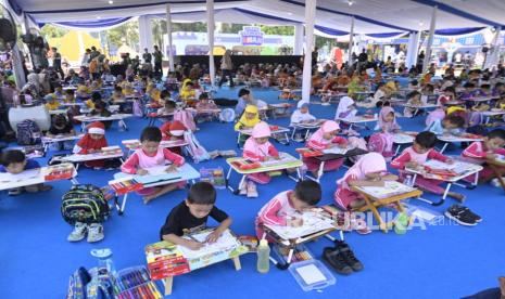 Warga Kudus Ramai-Ramai Belajar Cegah Stunting di Festival Keluarga Sehat