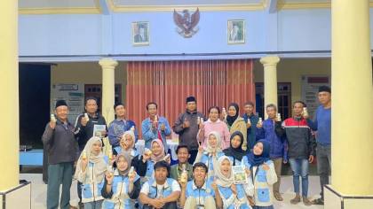Limbah Susu Jadi Pupuk, Inovasi Mahasiswa KKN MAs Tarik Antusiasme Warga