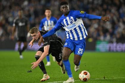 Manchester United setelah bergabungnya Carlos Baleba