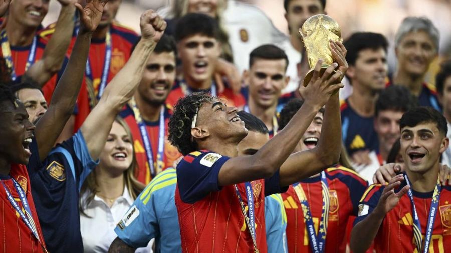 Bintang Barcelona: Pemenang Ballon d'Or 2026 Harus Lamine Yamal