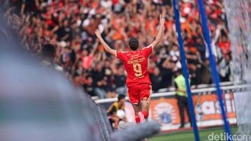 SUGBK Direnovasi, Persija Musafir Lagi