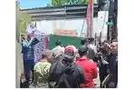 Penghuni Kos di Bandung Bantu Pelaku Pembunuhan Angkat Kardus Berisi Jasad, Sempat Dikira Besi
