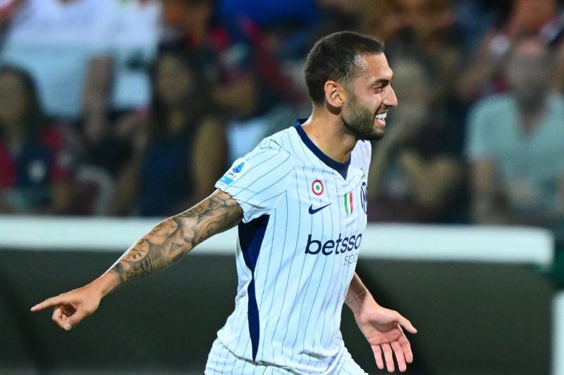 Gol cepat Hakan Calhanoglu bawa Inter Milan menang 1-0 atas Cagliari