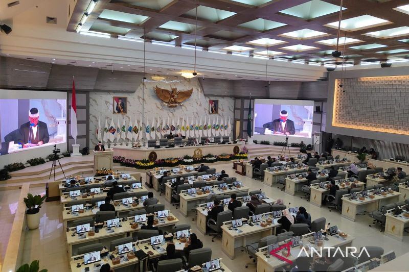 Jabar targetkan pendapatan Rp29,35 triliun dalam RAPBD 2027