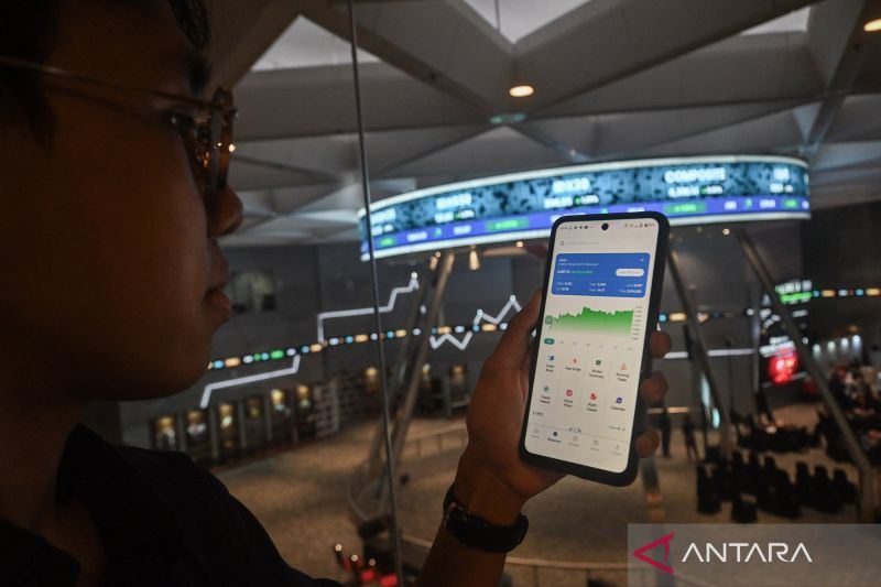 IHSG diprediksi variatif dipicu kombinasi sentimen global dan domestik