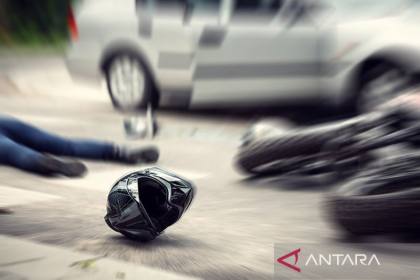Mobil tabrak kerumunan di Prancis, dua tewas dan 10 lainnya terluka