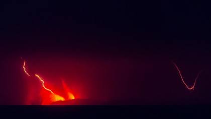 Erupsi Gunung Krakatau Munculkan Petir Vulkanik, Fenomena Apa Itu?