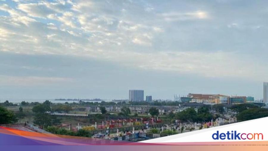 Suhu 15 Wilayah Sulsel Tembus 36 Derajat: Warga Antre BBM Harap Waspada
