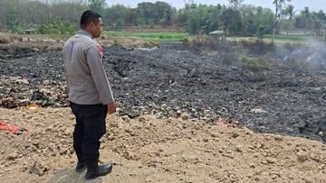 Hari ke-6 Kebakaran, Masih Ada Asap Tipis di TPA Liar Waringinkurung