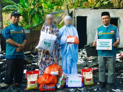 Laznas WIZ Hadir Menguatkan Korban Kebakaran di Kaki Gunung Kelurahan Watuliandu