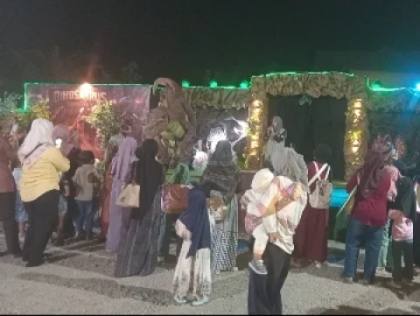 Pertunjukan Dinosaurus Edukatif Meriahkan Ekspo dan Bazar Muktamar ke-35 NU