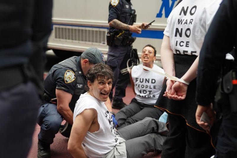 ICE tangkap lebih dari 2.000 imigran di New York