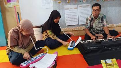 Pianika Jadi Ruang Ekspresi di SD Muhammadiyah 16 Surabaya