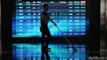 IHSG Ditutup di Level 6.667, Naik 1,09%