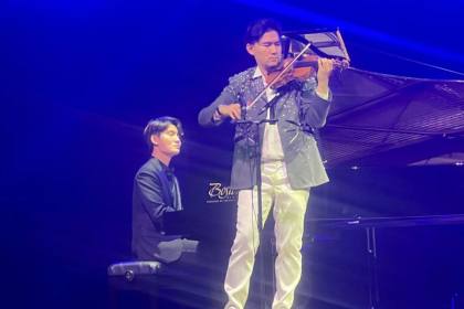 Live Concert Iskandar Widjaja dan Niu Niu tampilkan "Tanah Air" di GKJ