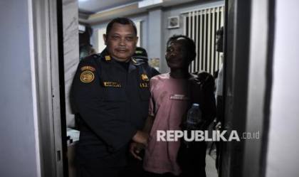 Menteri Kehutanan Bekukan Izin Lima Perusahaan Terkait Karhutla di Kalbar