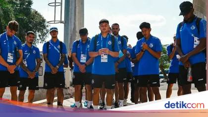 Arema FC Bawa 23 Pemain Tantang PSM Makassar di Stadion BJ Habibie Parepare