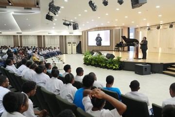 Wamendagri Dorong Anak-anak Tanah Papua Jadi Agen Perubahan