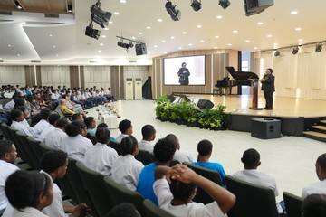 Wamendagri Dorong Anak-anak Tanah Papua Jadi Agen Perubahan
