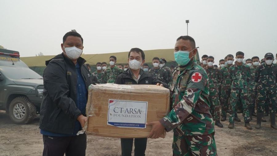 CTARSA Foundation Dukung Satgas Karhutla Kalteng dan Bagi 8.000 Masker