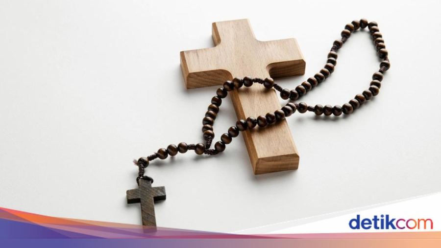 Susunan Doa Rosario Rabu 1 September 2026, Menyusuri Peristiwa Mulia