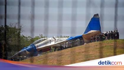 TNI AU Pastikan Sukhoi dan Awak Aman Usai Tergelincir di Bandara Hasanuddin
