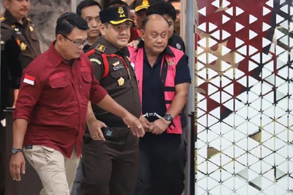 Kasus Korupsi MBG, Kejagung Sita Jam Rolex hingga Dolar Milik Dadan Hindayana