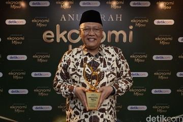 UT Raih Anugerah Ekonomi Hijau, Rektor: Kampus yang Datang ke Mahasiswa
