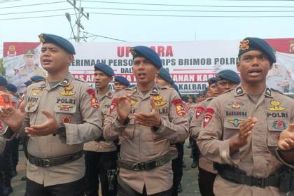 Polda Kalbar kerahkan 300 anggota Brimob tangani Karhutla