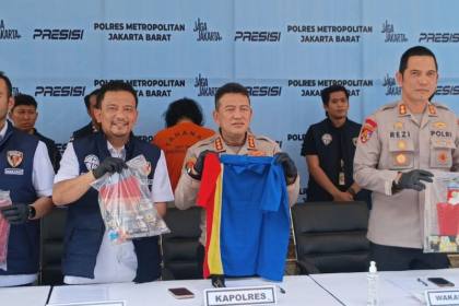 Polisi bongkar aksi satu keluarga bobol ATM dalam minimarket di Jakbar
