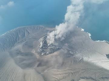 Sejarah Terbentuknya Gunung Anak Krakatau, Berstatus Siaga sejak Juli 2026
